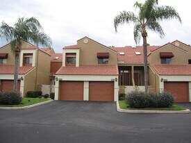 7141 Golden Eagle Ct in Ft. Myers, FL - Building Photo