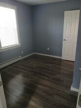 4 Cushing Rd, Unit Apt 2 in Friendship, ME - Foto de edificio - Building Photo