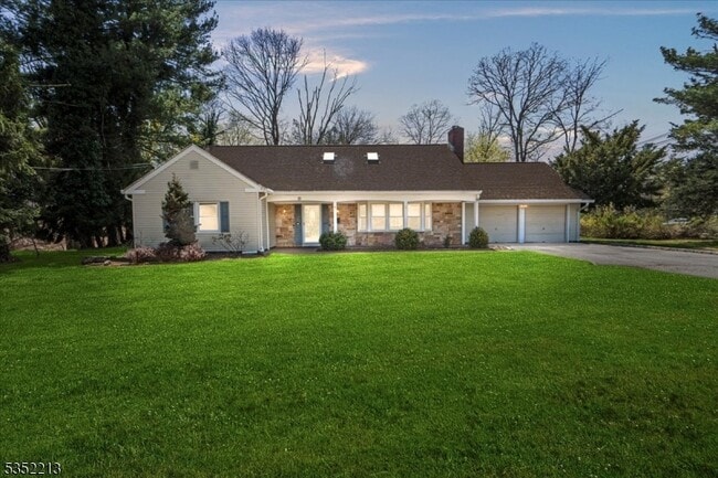 property at 19 Tunnell Rd