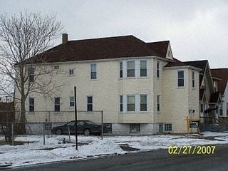 34 W Cicotte St in River Rouge, MI - Building Photo