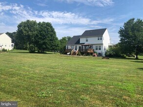 107 Wheat Field Terrace in Harpers Ferry, WV - Building Photo - Building Photo