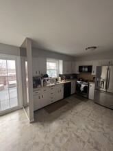 553 Eric Ln in Mount Arlington, NJ - Building Photo - Building Photo