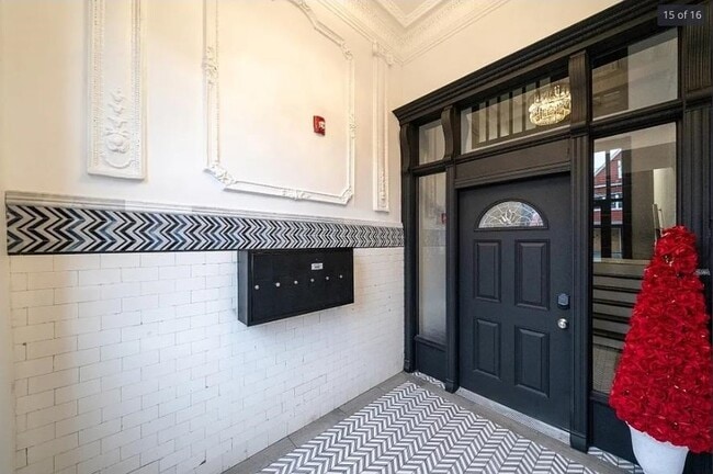 71 Bostwick Ave, Unit 6 in Jersey City, NJ - Foto de edificio - Building Photo