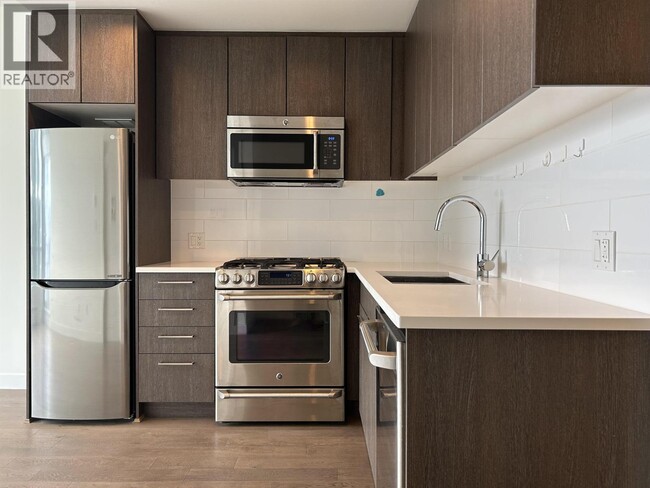 9060 University Crescent in Burnaby, BC - Building Photo - Building Photo