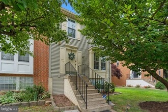 43982 Choptank Terrace in Ashburn, VA - Building Photo - Building Photo