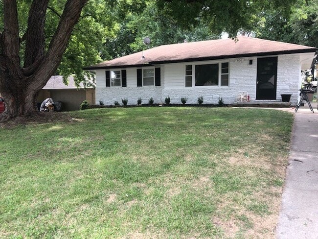 property at 808 17th St