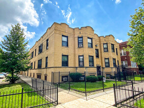 6501 S Maplewood Ave in Chicago, IL - Building Photo - Building Photo