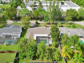 4330 NW 8th St in Plantation, FL - Building Photo - Building Photo