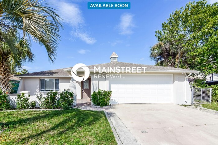 7015 Ingleside Dr in Port Richey, FL - Foto de edificio