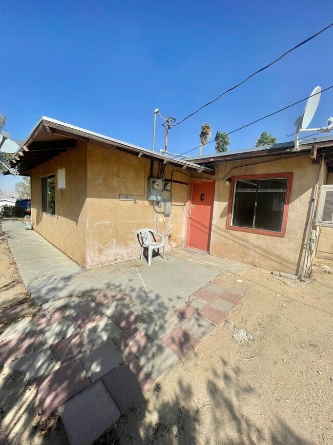 73889 2 Mile Rd-Unit -73889 Two Mile Rd Apt #C in Twentynine Palms, CA - Building Photo - Building Photo
