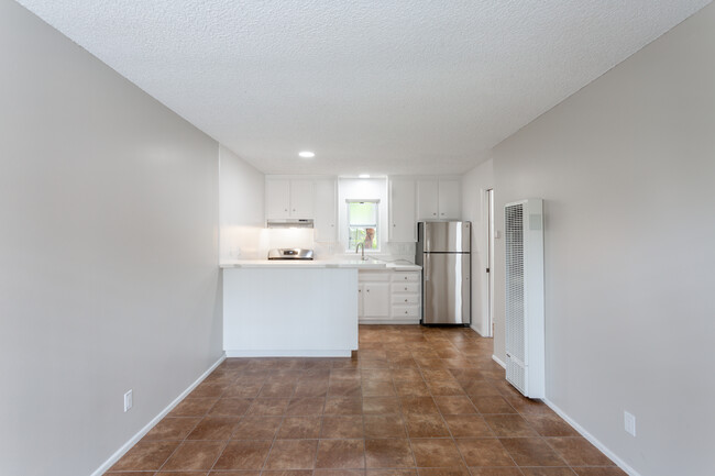 San Clemente Beachwalk in San Clemente, CA - Building Photo - Interior Photo