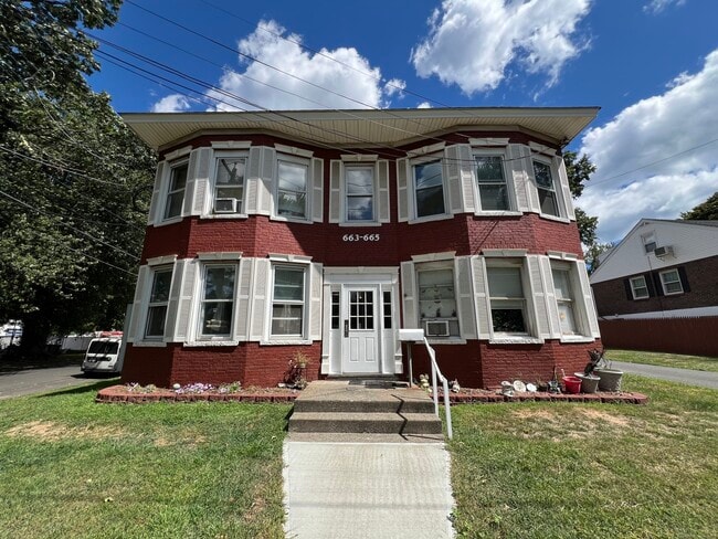property at 663 Naugatuck Ave