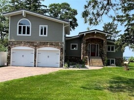 4329 Waville Rd NE in Bemidji, MN - Building Photo