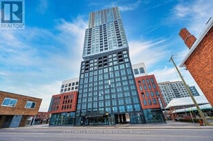 39 Mary St in Barrie, ON - Building Photo