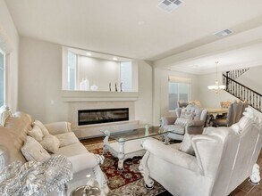 6465 Grande River Ct in Las Vegas, NV - Building Photo - Building Photo