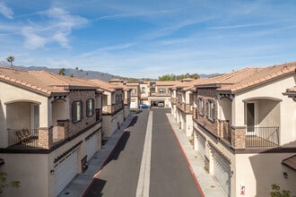 16534 Arrow Blvd in Fontana, CA - Building Photo - Building Photo