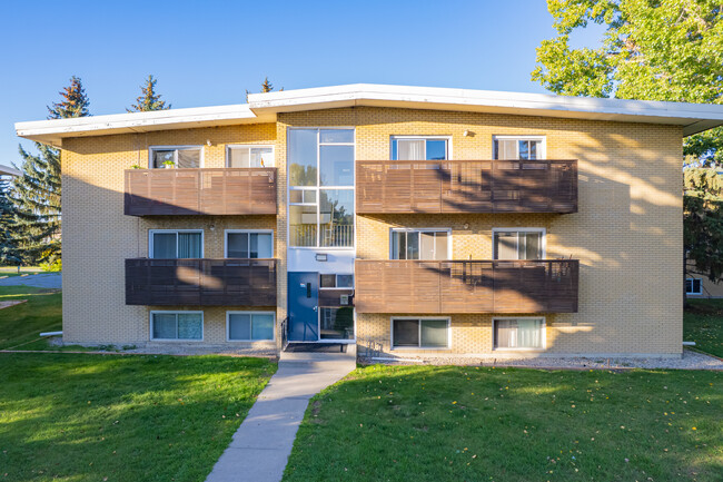 University Pointe in Calgary, AB - Building Photo - Building Photo