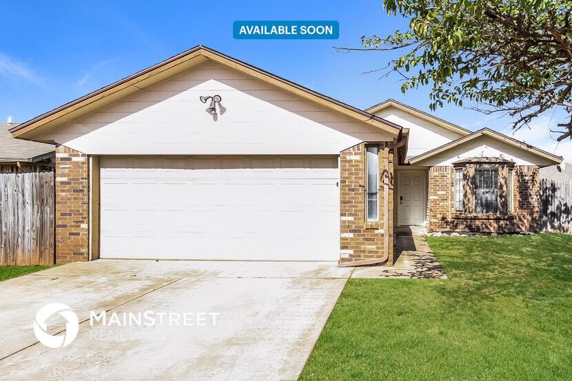2117 NE 8th St in Moore, OK - Building Photo