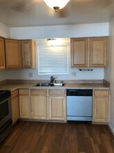 609 Taylor St in Bakersfield, CA - Building Photo - Building Photo