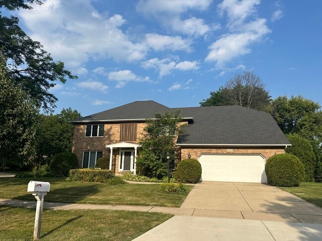 property at 1055 Knollwood Ln