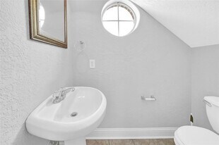 2801 Carrolton St in Houston, TX - Building Photo