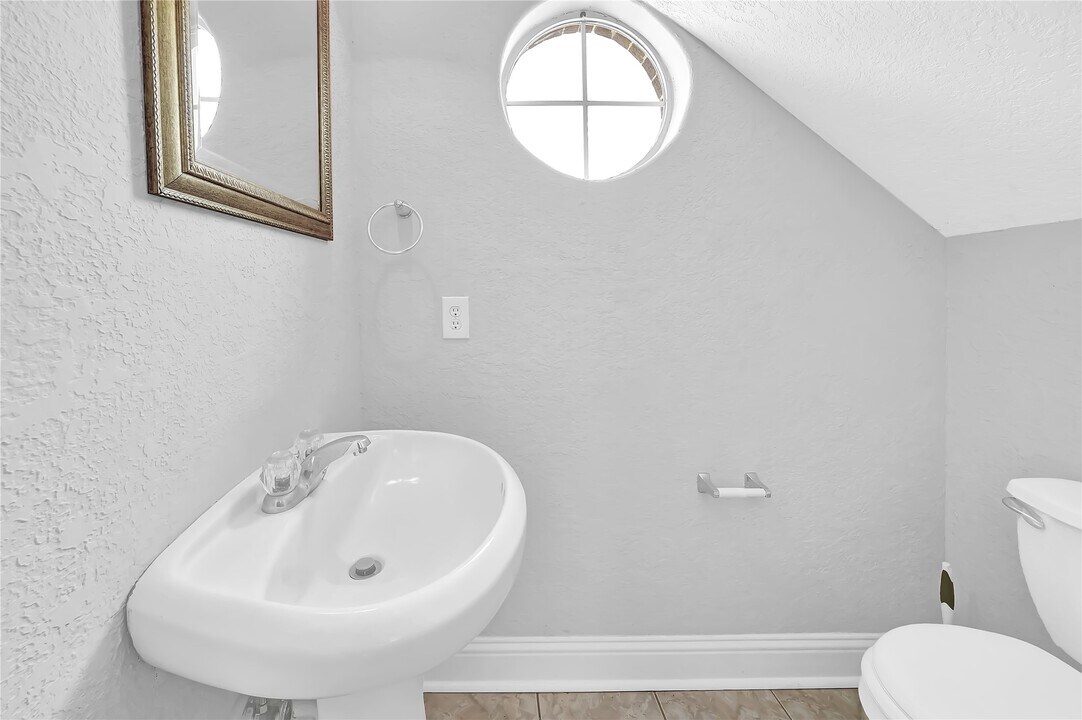 2801 Carrolton St in Houston, TX - Building Photo