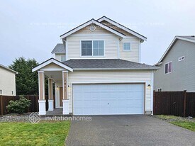 17911 36th Ave E in Tacoma, WA - Building Photo