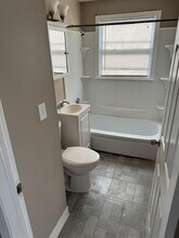 8039-8041-8041 W Beckett Ave in Milwaukee, WI - Building Photo - Building Photo