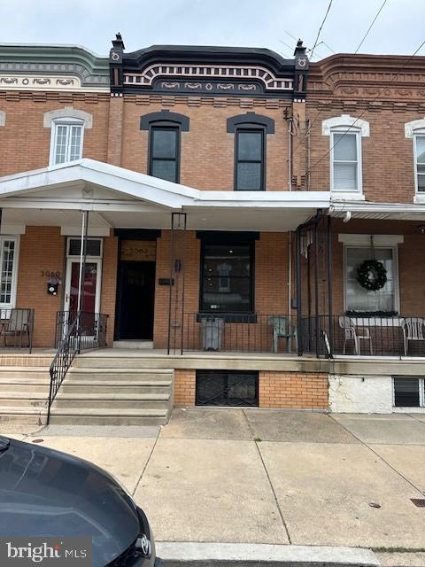 3062 E Thompson St in Philadelphia, PA - Building Photo