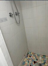 2430 SW 25th Ter in Miami, FL - Building Photo - Building Photo