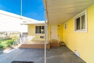 1021 NW 23rd Ave in Miami, FL - Building Photo