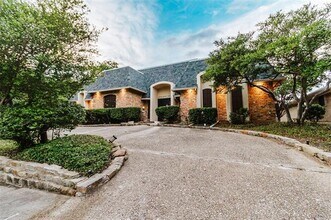 6721 Firelight Ln in Dallas, TX - Building Photo - Building Photo