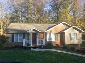 3821 Rockford St in Kingsport, TN - Building Photo