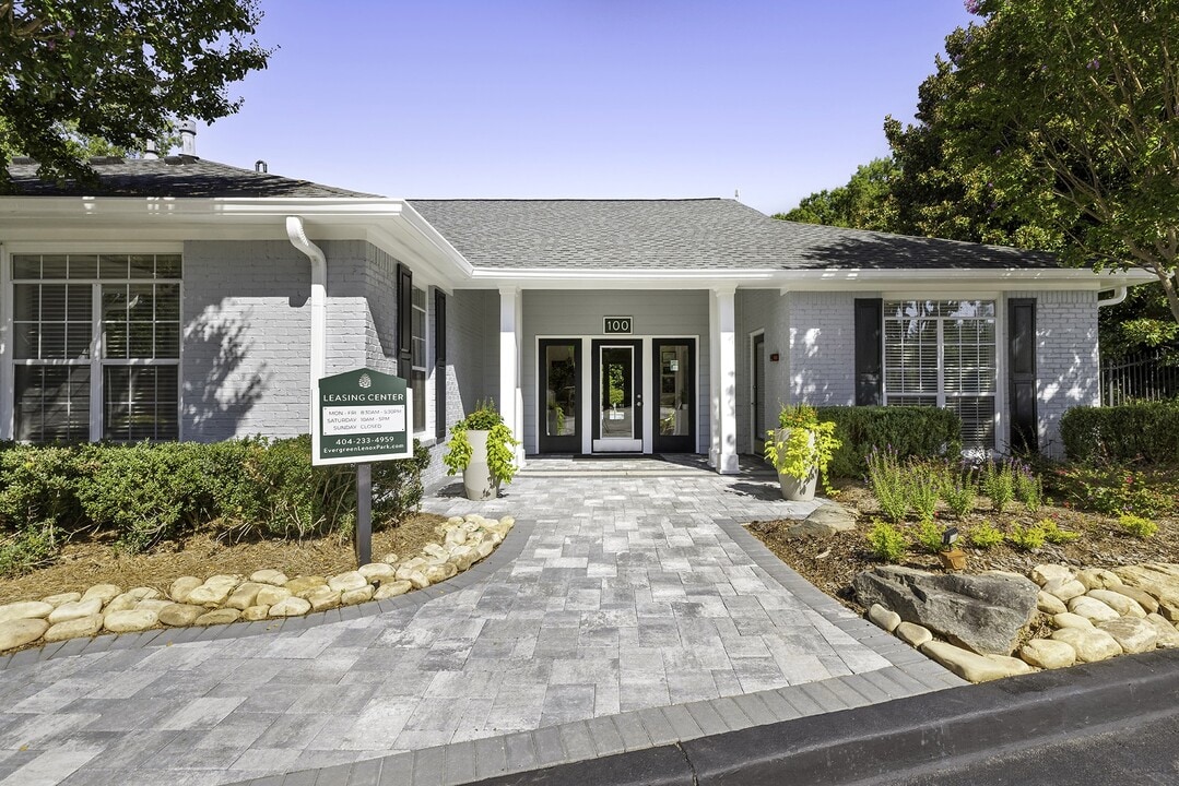 Evergreen Lenox Park in Atlanta, GA - Building Photo