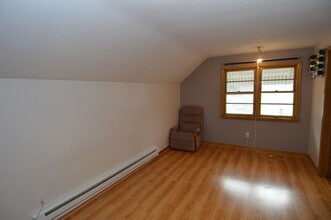 2327 University Ave in Grand Forks, ND - Building Photo - Building Photo