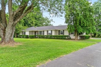 3086 TN-76 in Adams, TN - Building Photo - Building Photo