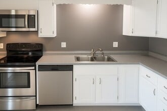 1219 Pawtucket Blvd, Unit 1219 Pawtucket Bvlvd #75 in Lowell, MA - Foto de edificio - Building Photo