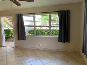 139 Canterbury F in West Palm Beach, FL - Building Photo - Building Photo