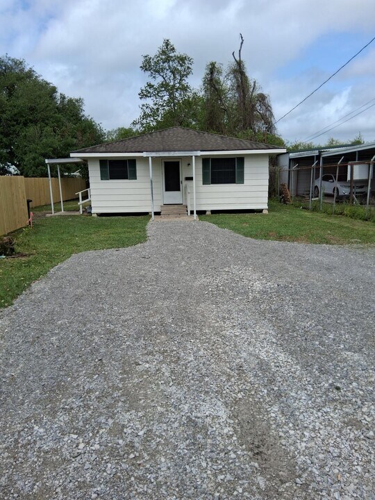 1410A Center St in New Iberia, LA - Building Photo