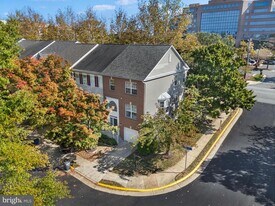 4133 Grover Glen Ct in Fairfax, VA - Building Photo
