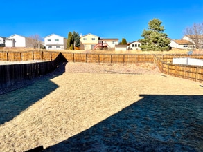 8053 Pinfeather Dr in Fountain, CO - Foto de edificio - Building Photo