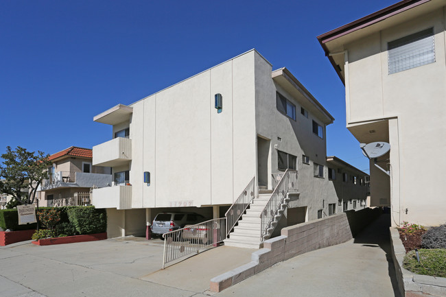 Darlington Apartments in Los Angeles, CA - Building Photo - Building Photo