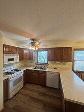 504 E Butterfield Rd in Elmhurst, IL - Building Photo - Building Photo