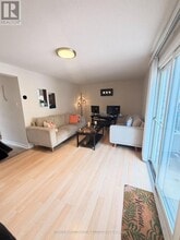 1462 Heatherington Rd in Ottawa, ON - Building Photo - Building Photo