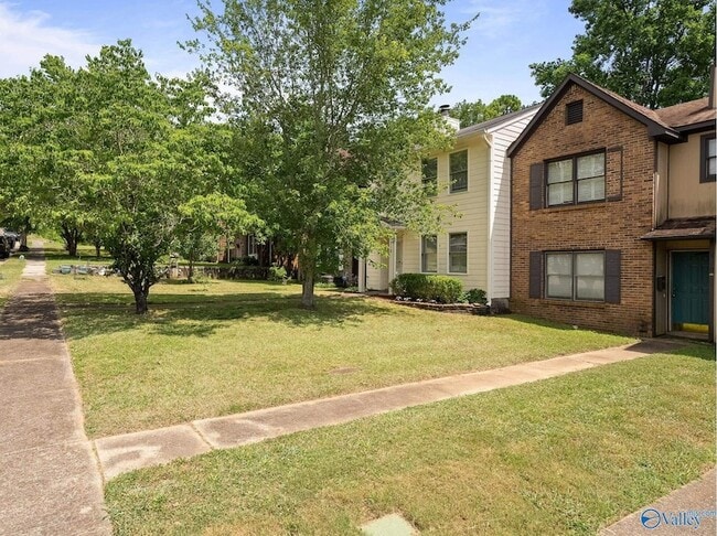 1712 Ward Ave NE in Huntsville, AL - Building Photo - Building Photo