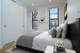 137 Thompson St in New York, NY - Foto de edificio - Building Photo