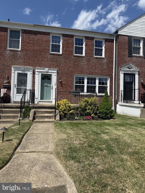 property at 1723 Edgewood Rd
