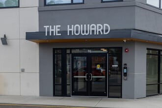 The Howard in Rochester, NH - Foto de edificio - Building Photo