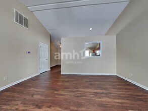 4 Berry Ct in Germantown, OH - Building Photo - Building Photo