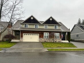 1417 Foxtail St in Lynden, WA - Building Photo - Building Photo